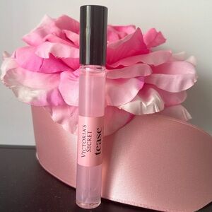 Tease Eau de Parfum Rollerball